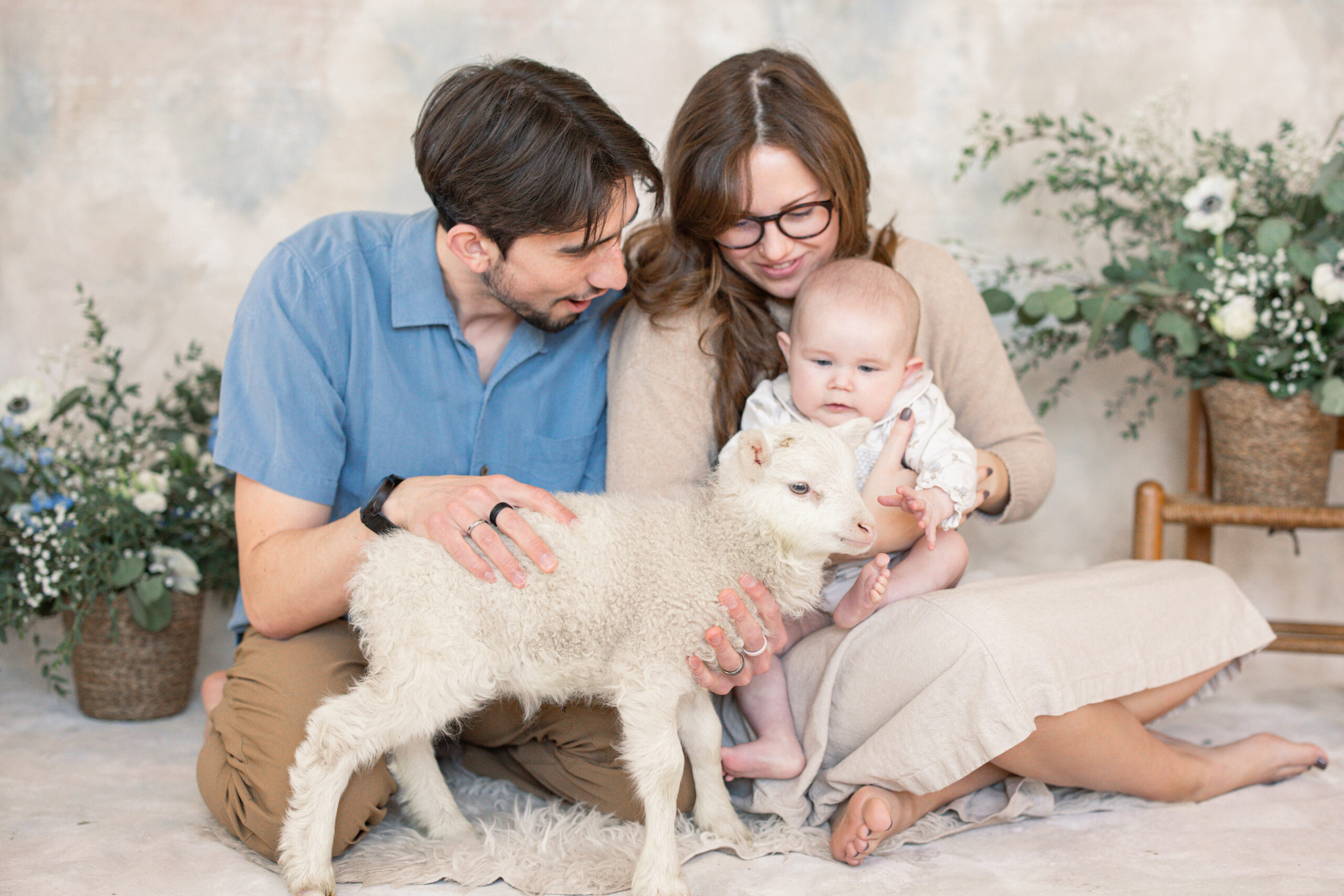little lamb motherhood session in Mason MI